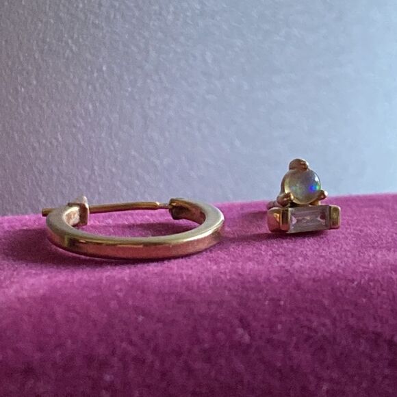 💛 Vintage 925 Vermeil Opal CZ Stud & 22k Monet Hoop - Picture 2 of 5